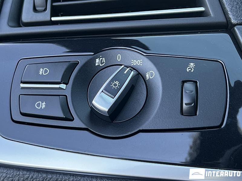 BMW 520 2015 — Миниатюра 17