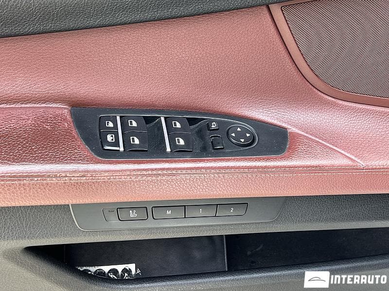 2010 BMW 730 — Miniatură 6