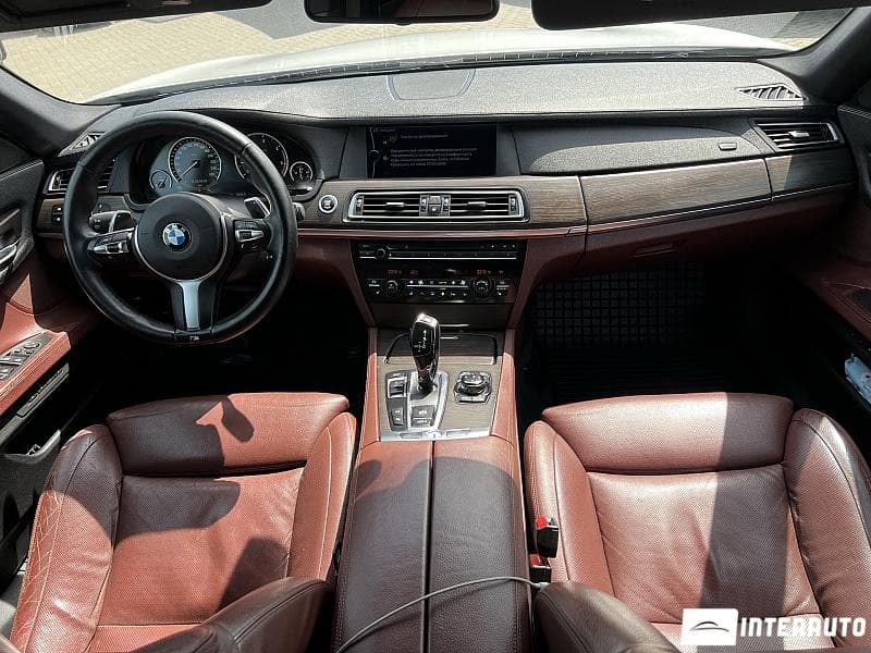 2010 BMW 730 — Miniatură 7