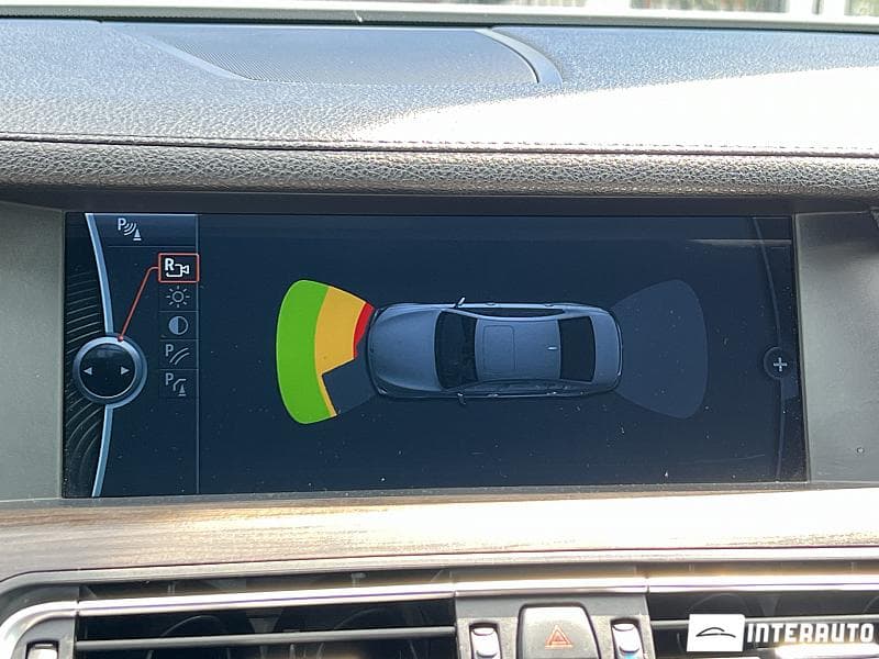 2010 BMW 730 — Miniatură 11