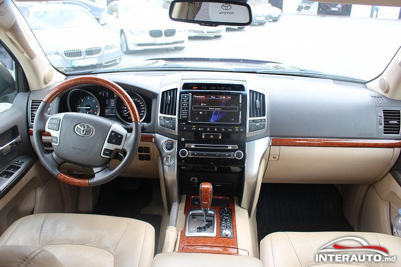 Toyota Land Cruiser 2013 — Миниатюра 13