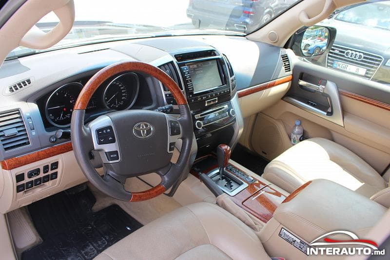 Toyota Land Cruiser 2013 — Миниатюра 5