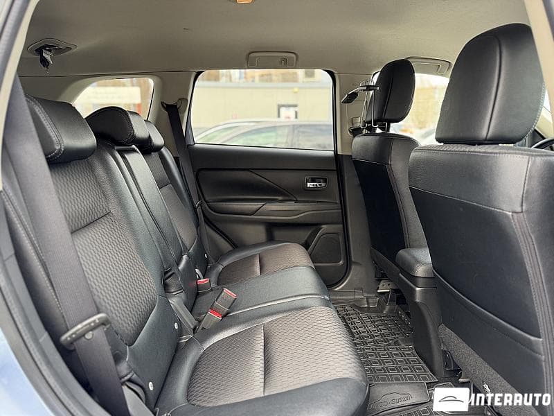 2014 Mitsubishi Outlander — Miniatură 17