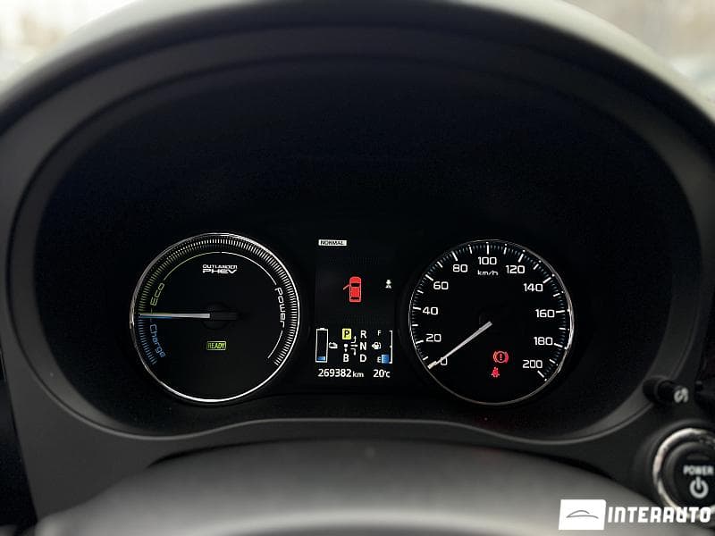 2014 Mitsubishi Outlander — Miniatură 12