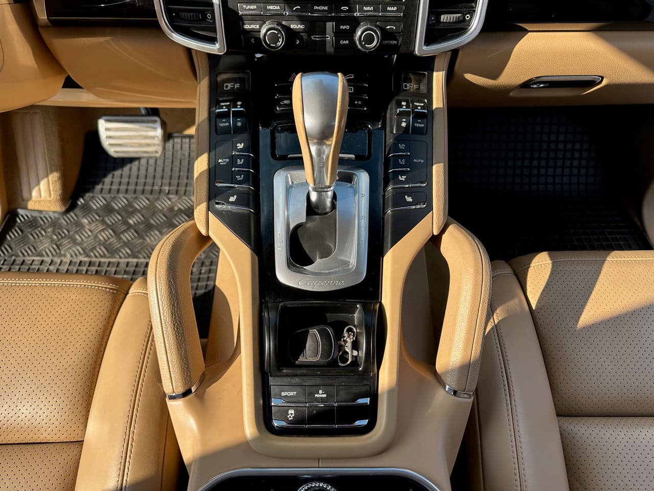 2014 Porsche Cayenne S Hybrid — Miniatură 12