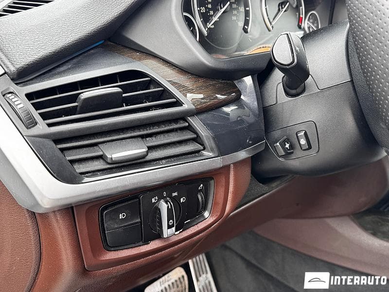 BMW X5 3.5i 2015 — Миниатюра 14
