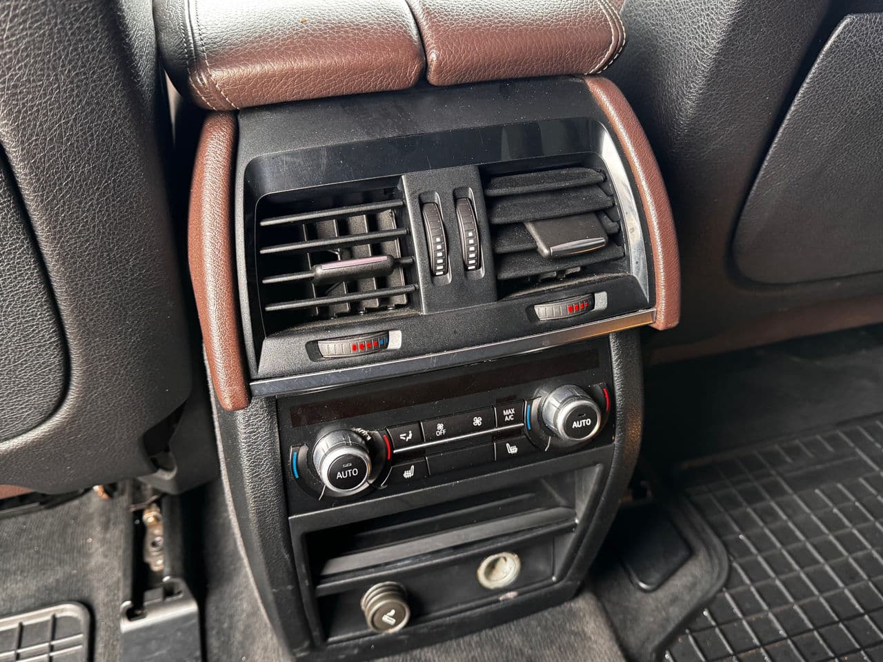 BMW X5 3.5i 2015 — Миниатюра 17