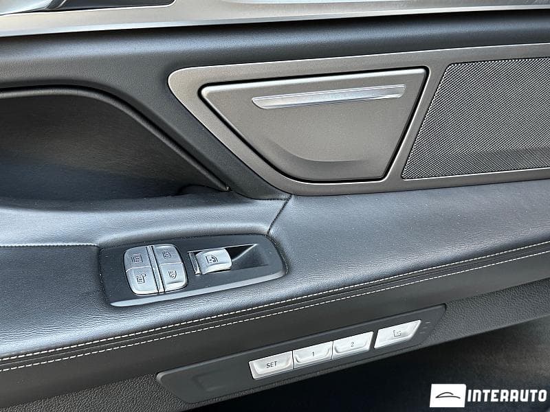 2015 BMW 730 — Miniatură 17