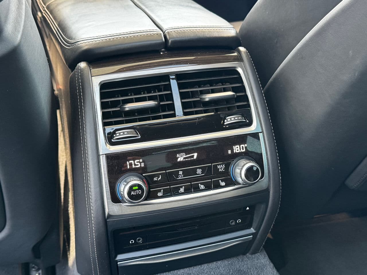 2015 BMW 730 — Miniatură 16