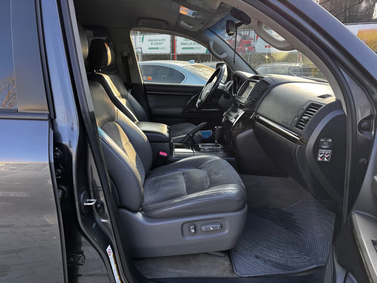 2011 Toyota Land Cruiser — Miniatură 14