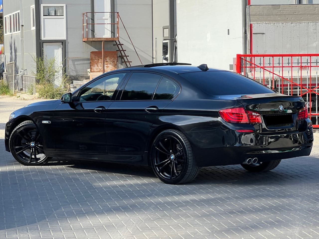 2012 BMW 525 — Miniatură 4