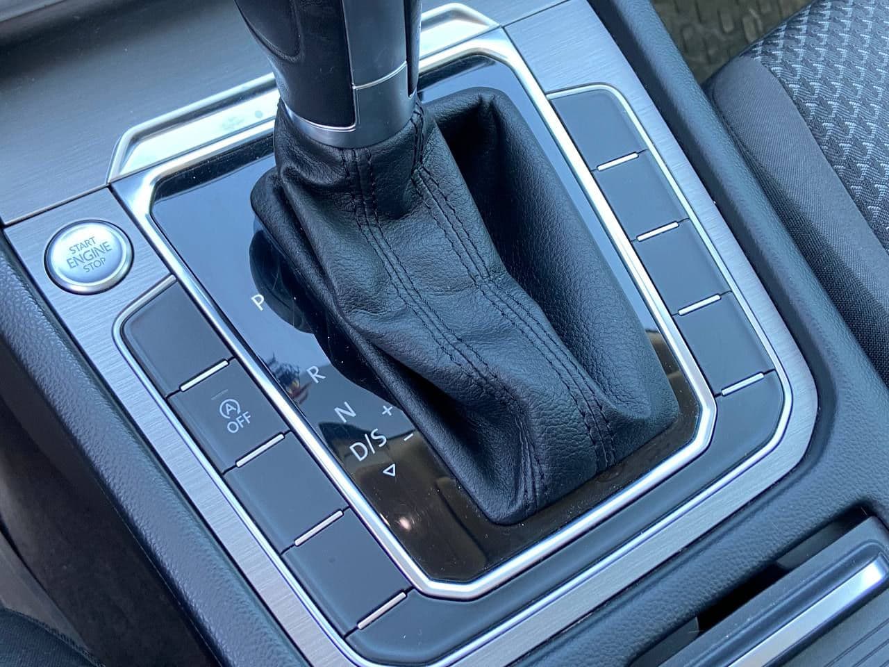 2015 Volkswagen Passat — Miniatură 14