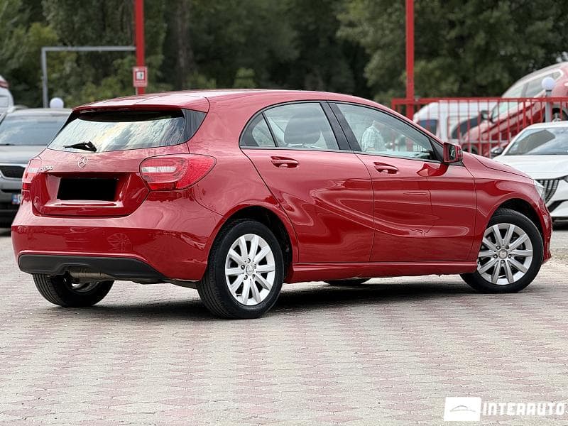 2015 Mercedes A 200 — Miniatură 2