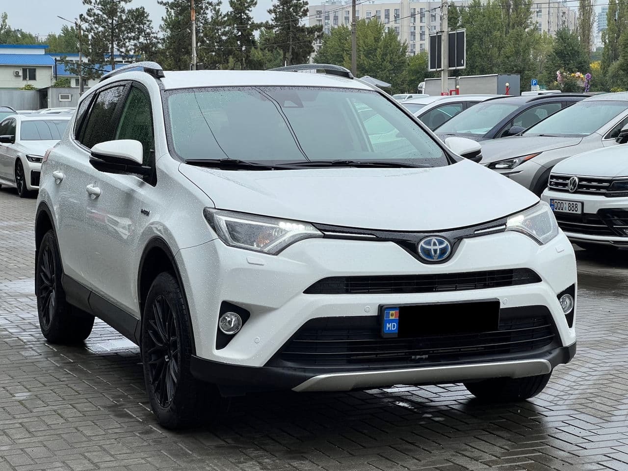 2016 Toyota Rav-4 — Miniatură 3