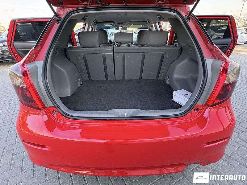2010 Toyota Matrix — Miniatură 18