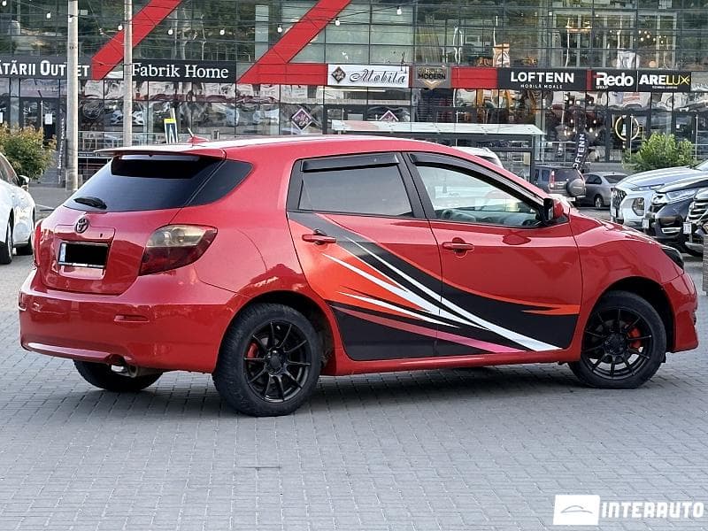 2010 Toyota Matrix — Miniatură 3