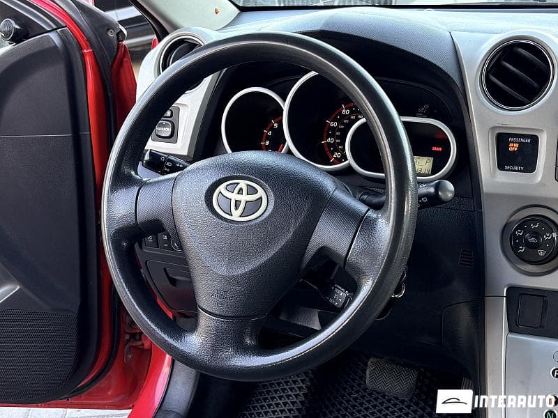 2010 Toyota Matrix — Miniatură 7