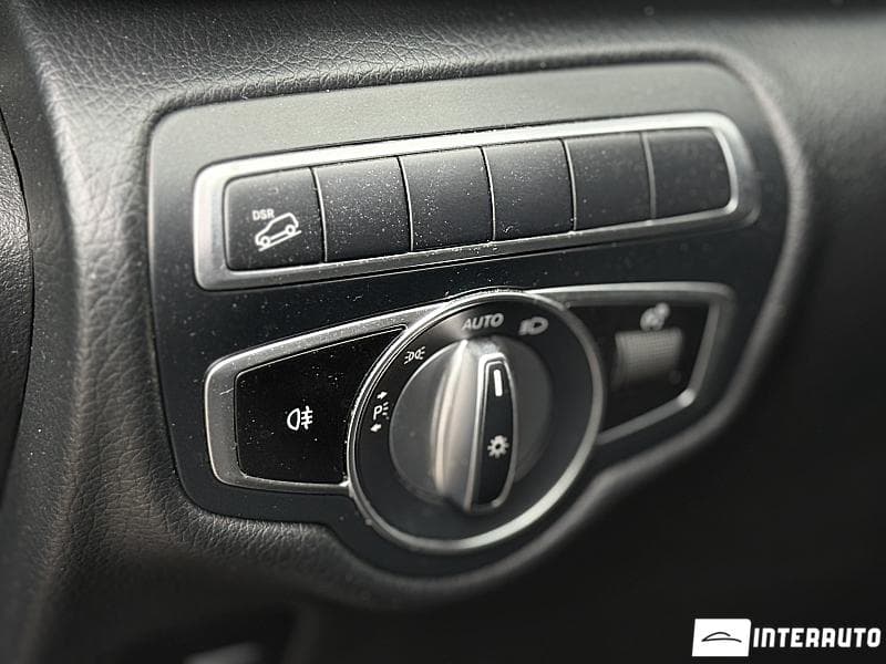 2019 Mercedes V 250 — Miniatură 11