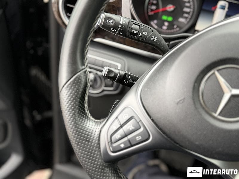 2019 Mercedes V 250 — Miniatură 14
