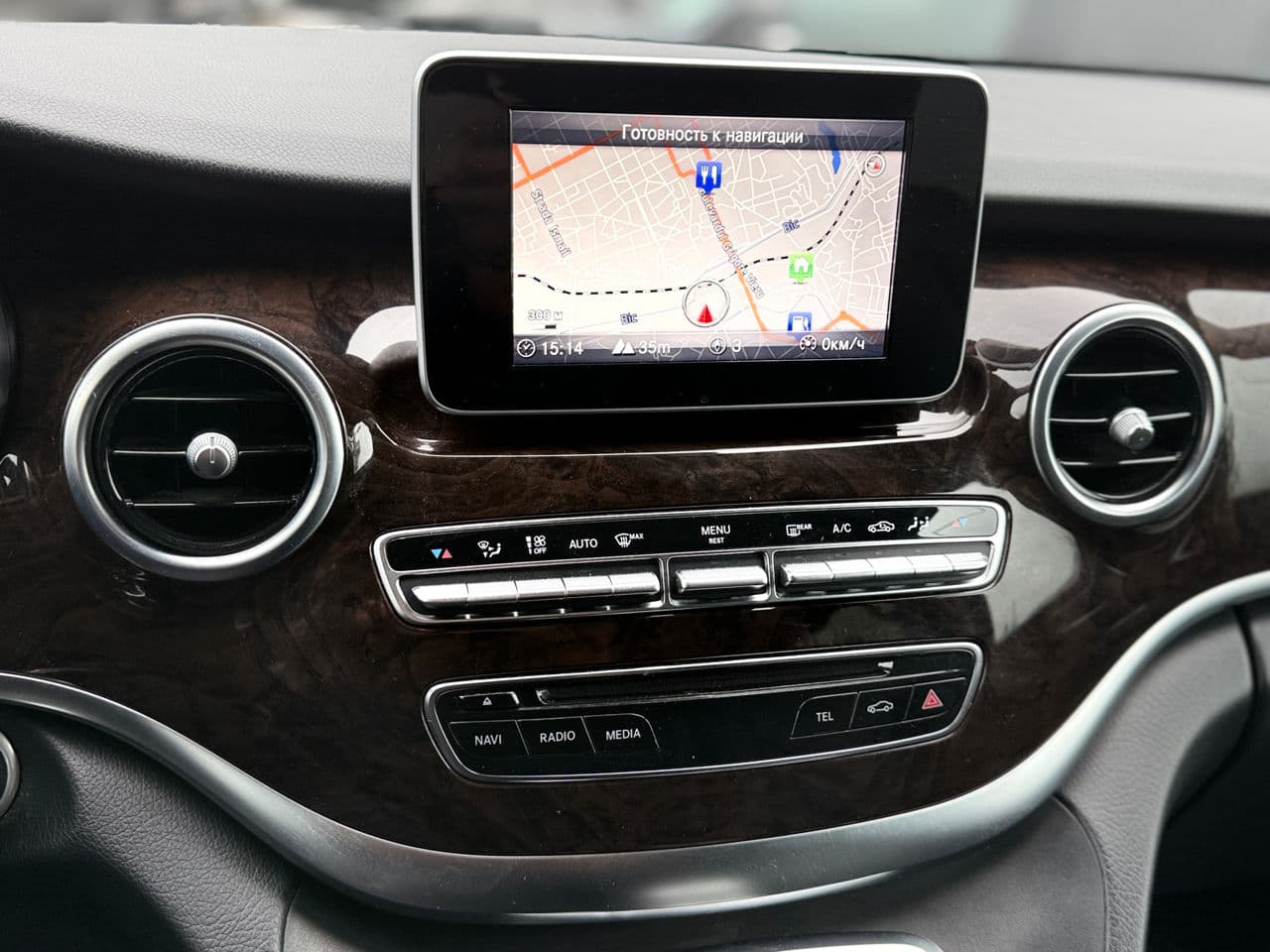2019 Mercedes V 250 — Miniatură 17