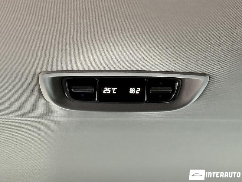 2019 Mercedes V 250 — Miniatură 23