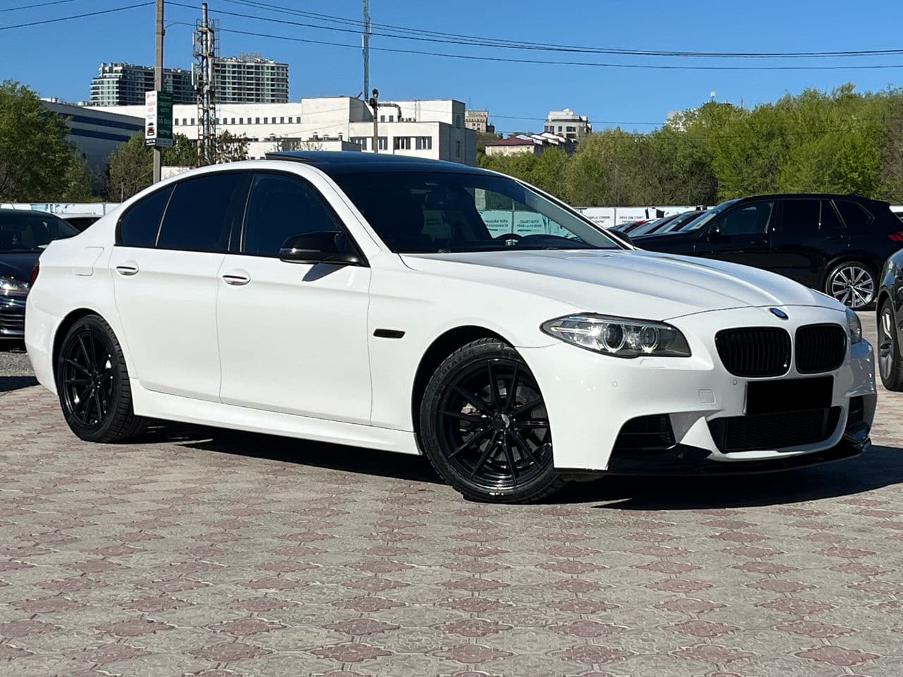 BMW 528 2014 — Миниатюра 4