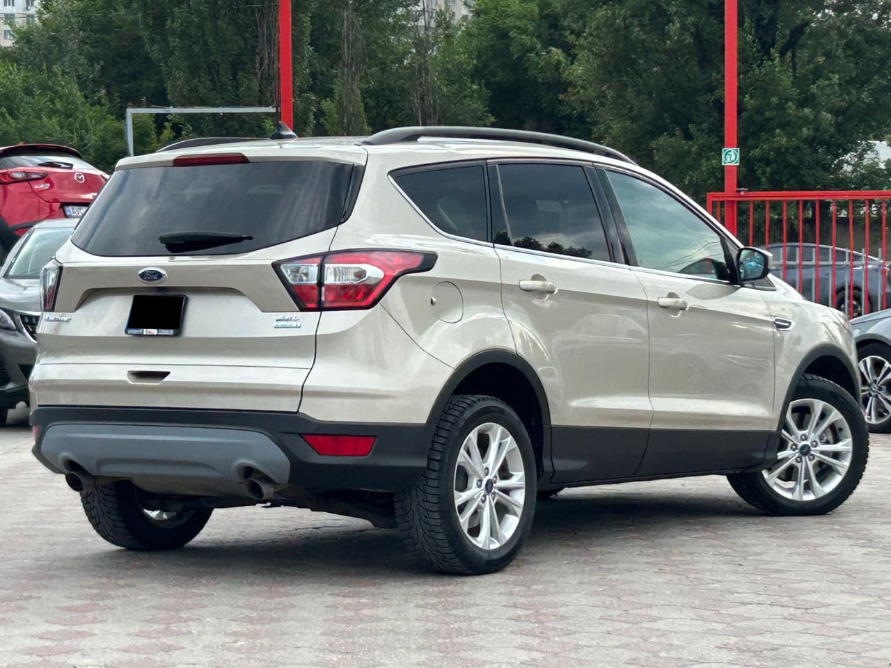 2018 Ford Escape — Miniatură 3
