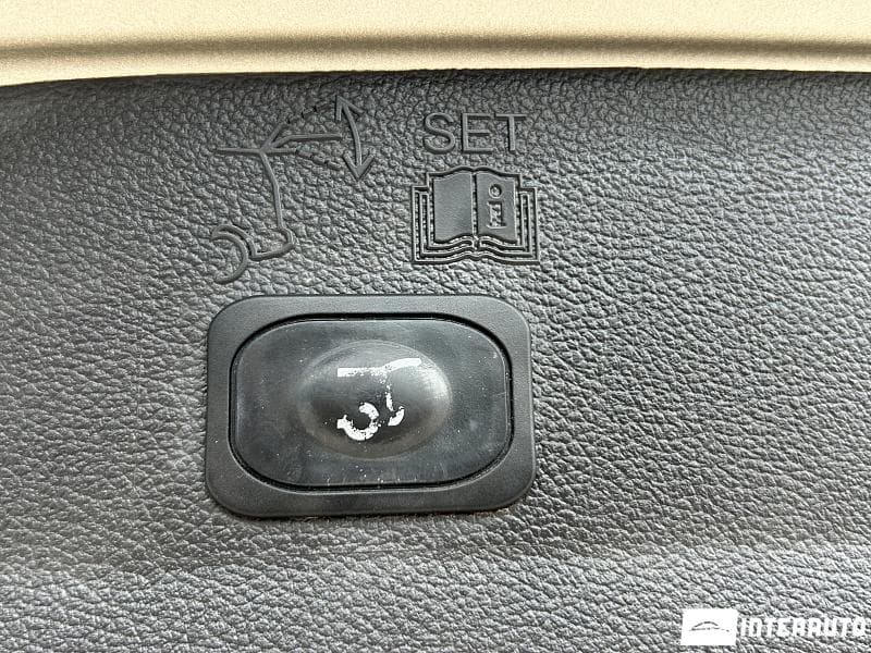2018 Ford Escape — Miniatură 18