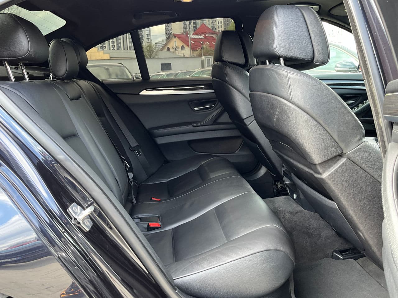 2011 BMW 528 — Miniatură 20