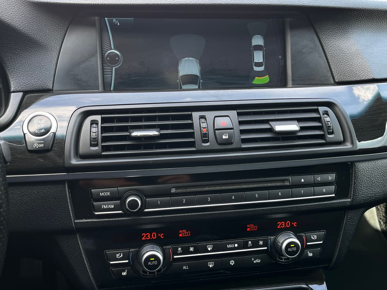 2011 BMW 528 — Miniatură 15