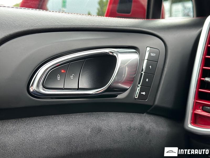 2015 Porsche Cayenne GTS — Miniatură 12