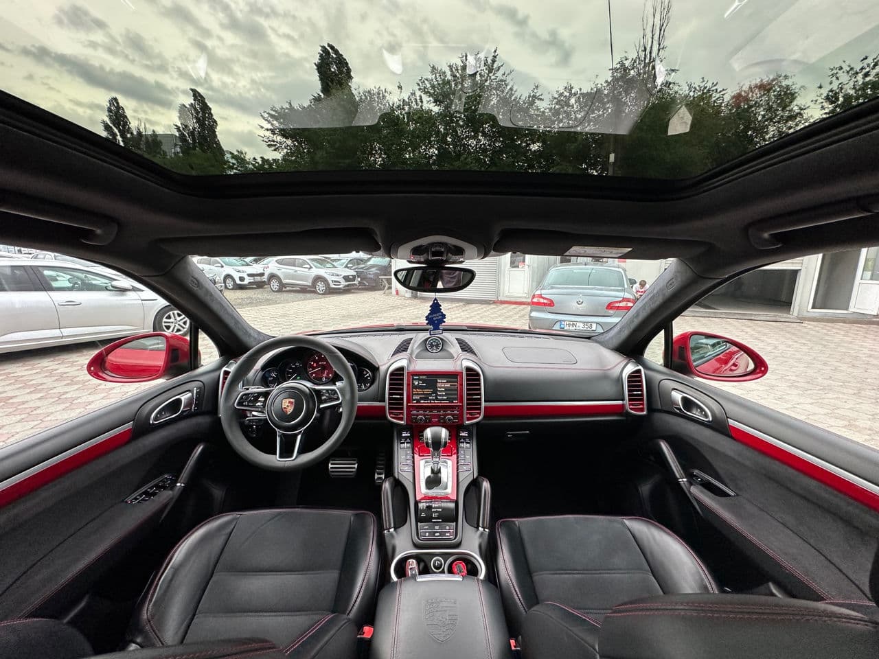 2015 Porsche Cayenne GTS — Miniatură 9