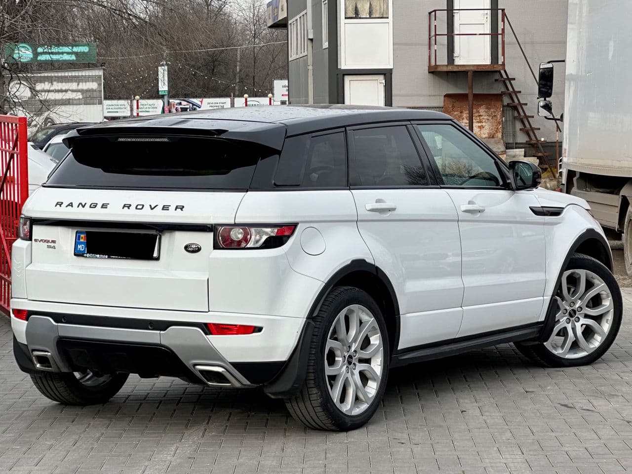 2012 Land Rover Range Rover Evoque — Miniatură 2