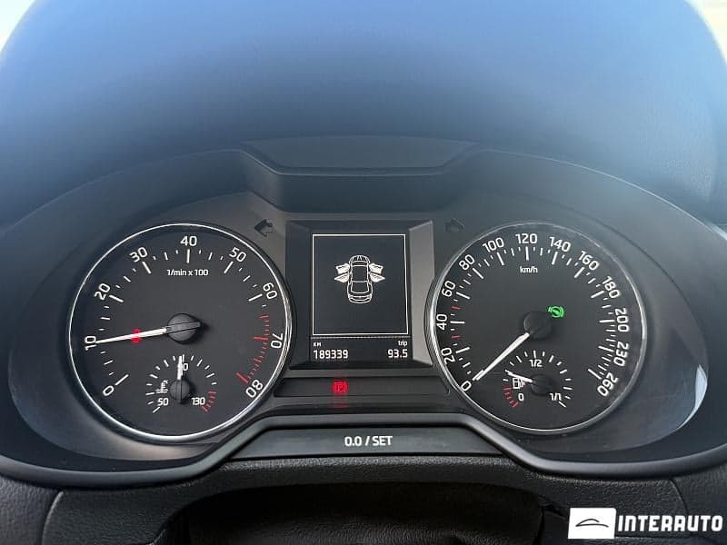 2013 Skoda Octavia — Miniatură 8