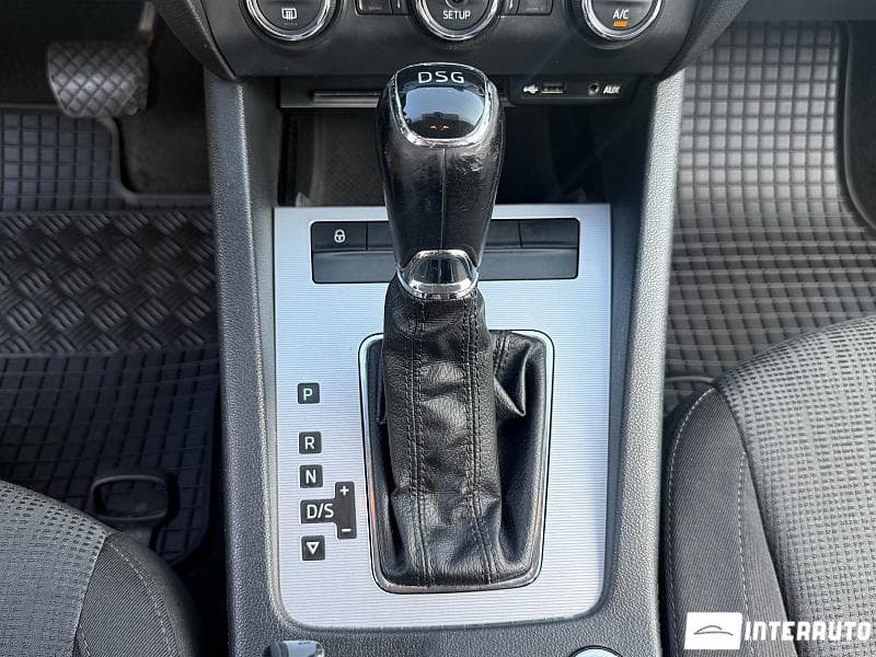 2013 Skoda Octavia — Miniatură 10
