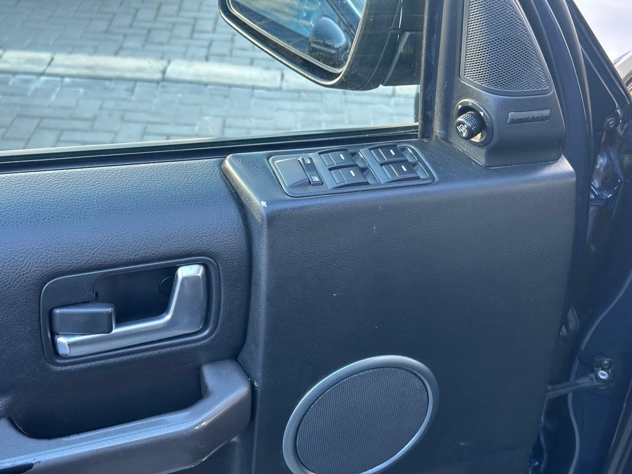 2005 Land Rover Discovery — Miniatură 14