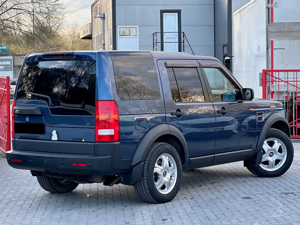 2005 Land Rover Discovery — Miniatură 3