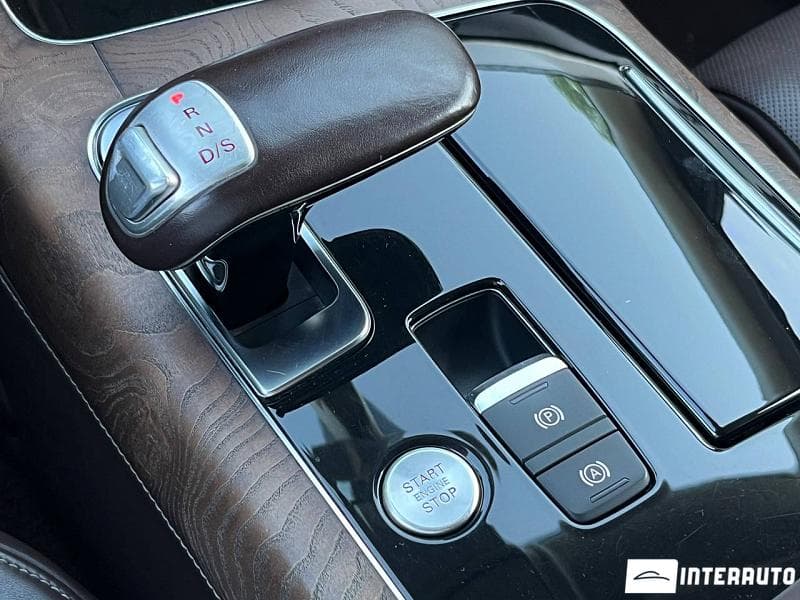 Audi A8 2011 — Миниатюра 18
