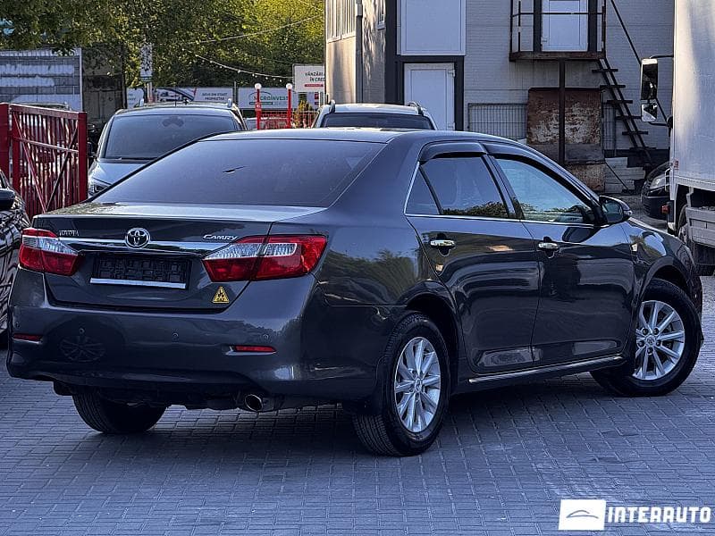 2011 Toyota Camry — Miniatură 3