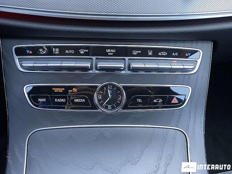 2018 Mercedes E 220 — Miniatură 13