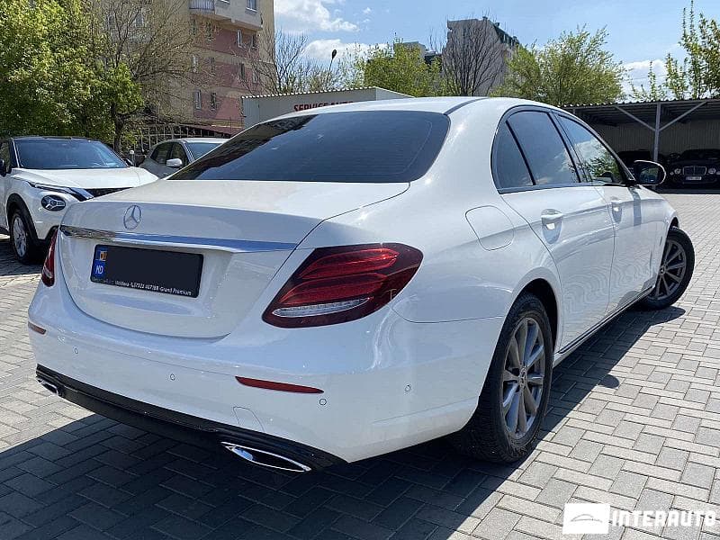 2018 Mercedes E 220 — Miniatură 3