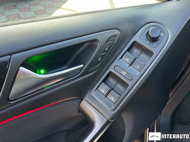 Volkswagen Golf 2012 — Миниатюра 6