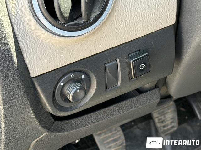 2012 Dacia Lodgy — Miniatură 7