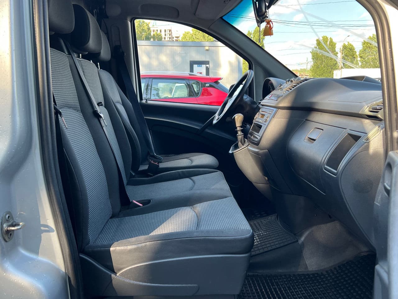2010 Mercedes Vito — Miniatură 12