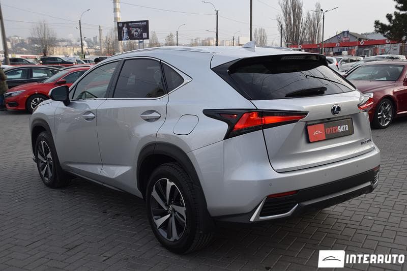 2018 Lexus NX 300H — Miniatură 6