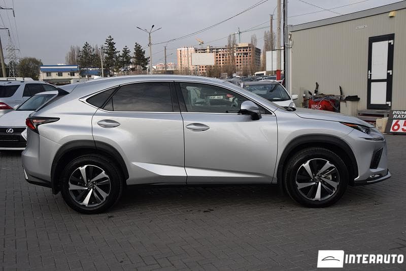 2018 Lexus NX 300H — Miniatură 4