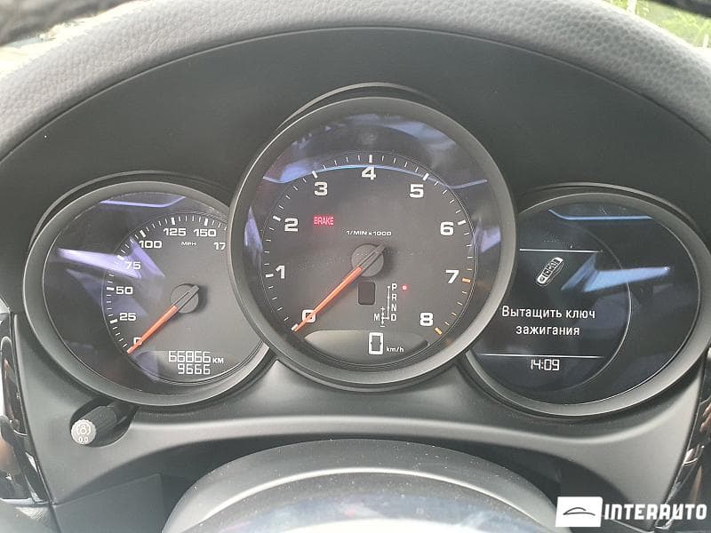 2016 Porsche Macan — Miniatură 13