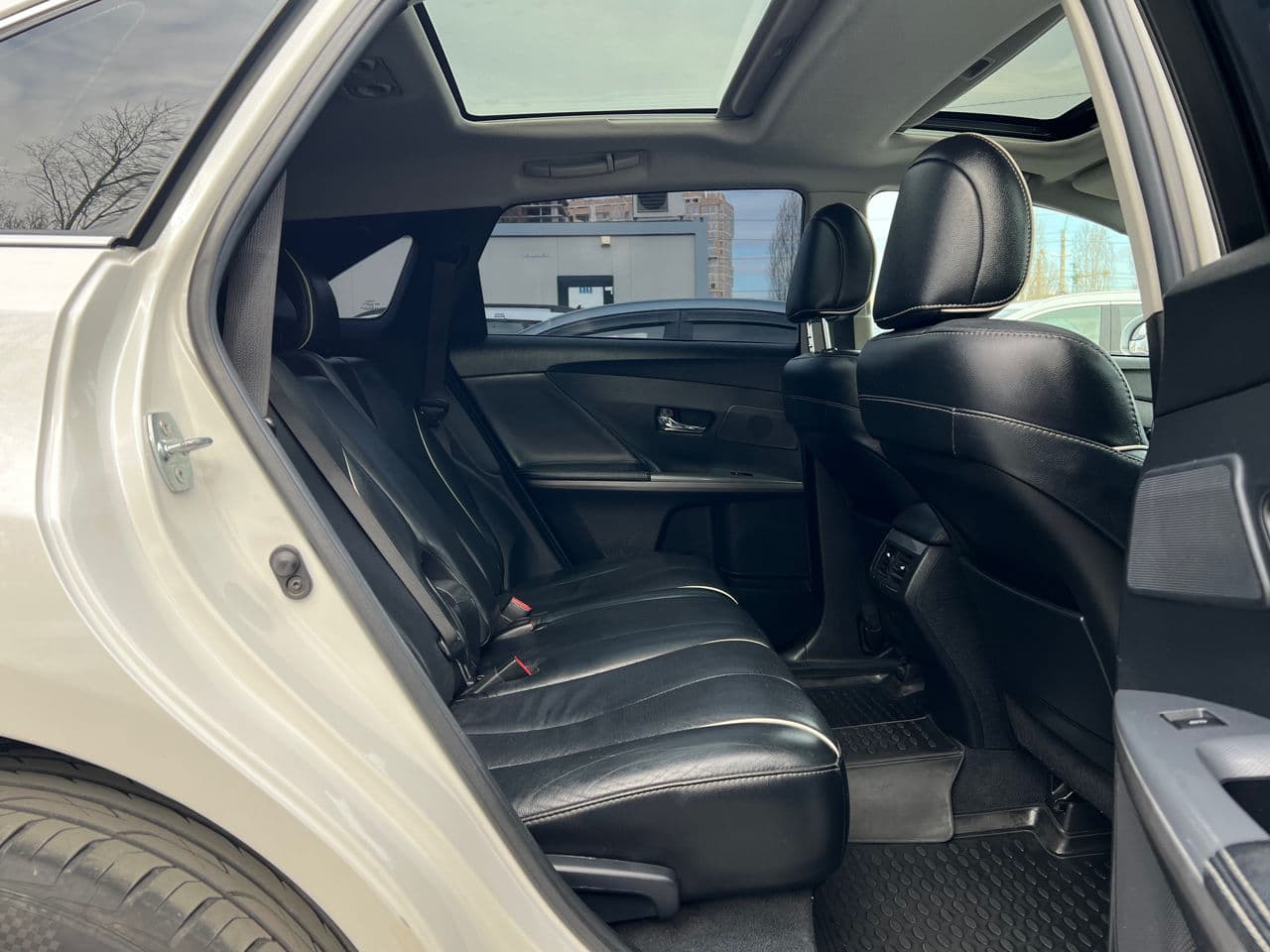 2013 Toyota Venza — Miniatură 16