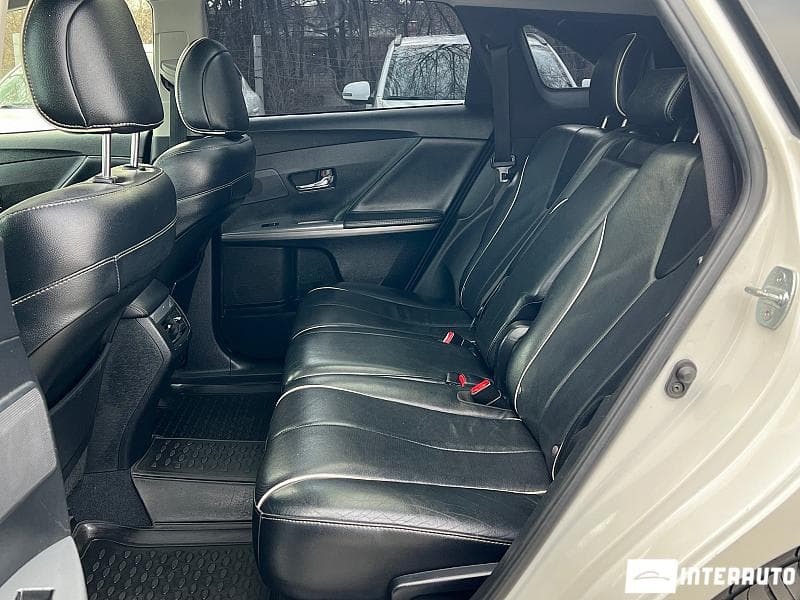 2013 Toyota Venza — Miniatură 17