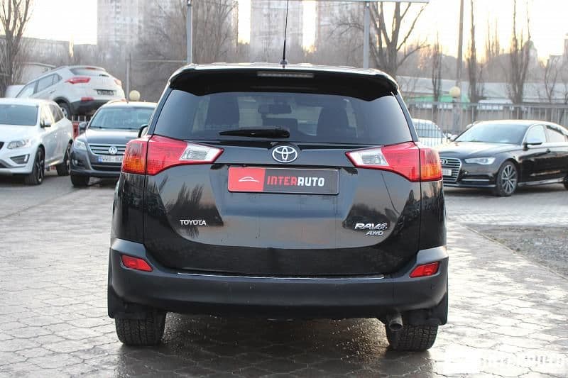 Toyota Rav-4 2013 — Миниатюра 5